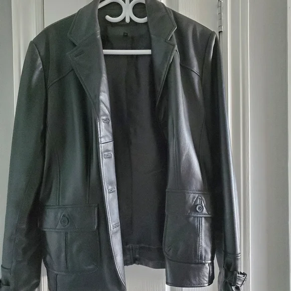 Leather jacket - Picture 3 of 5